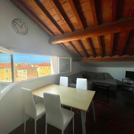 La Finestra Sul Porto Apartment Livorno Exterior photo